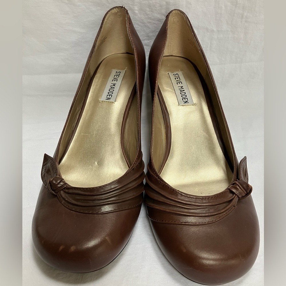 Steve Madden Vyktory Kitten Pumps size 8